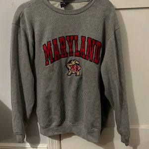 University of Maryland size M Sweatshirt